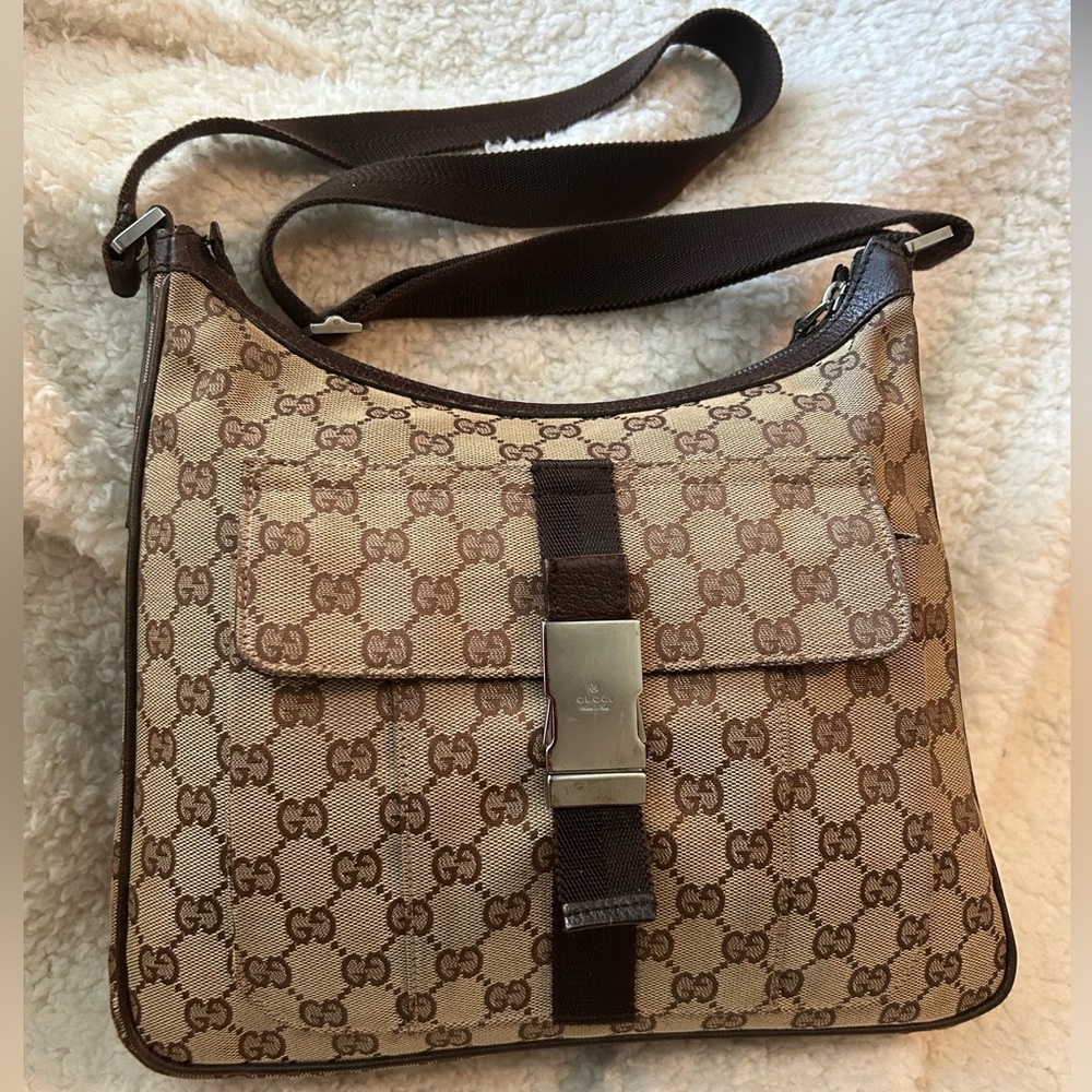Gucci GG Canvas Crossbody/Shoulder Bag